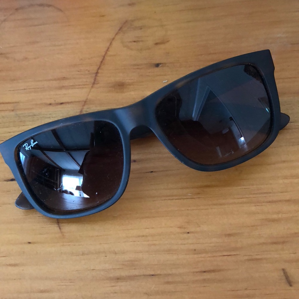 Tortoise Justin Classic Ray-Bans